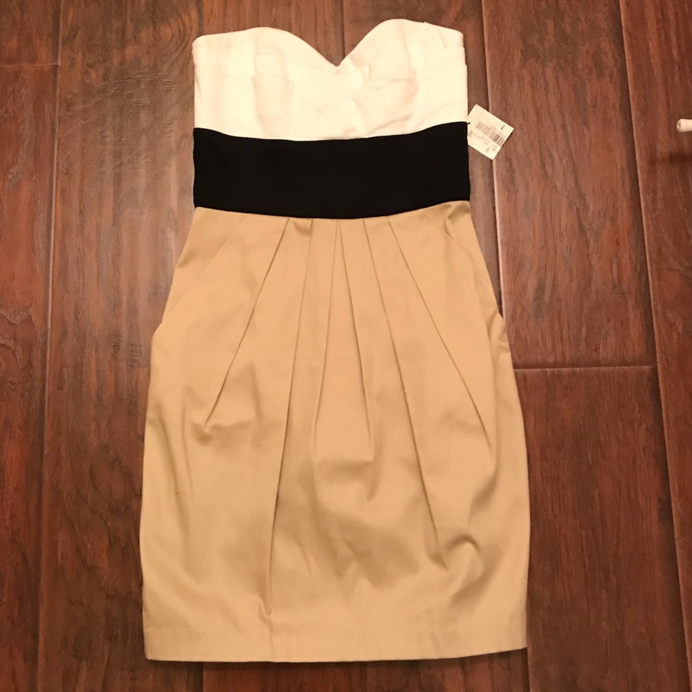 CLEARANCE! Junior strapless dress NWT